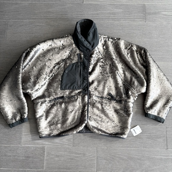 NWT Free People Movement Hit The Slopes Sequin Jacket S Silver Metallic Sherpa - Picture 13 of 16